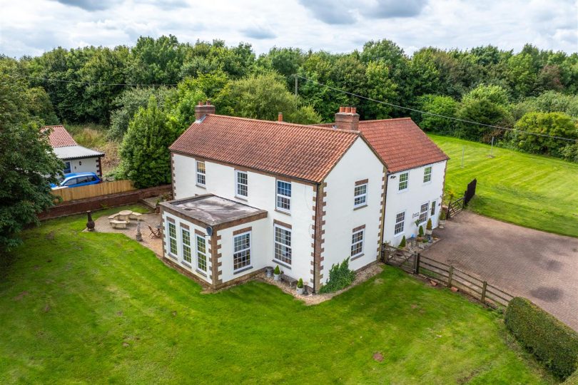 Flintwood Farm (147 Acres), Hemingby Road, Belchford