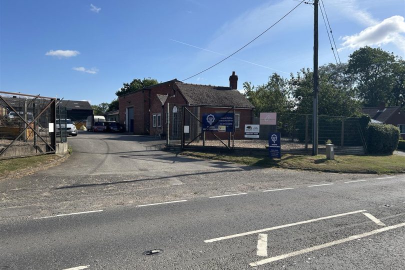 Workshop and Offices, Horncastle Road, Wragby