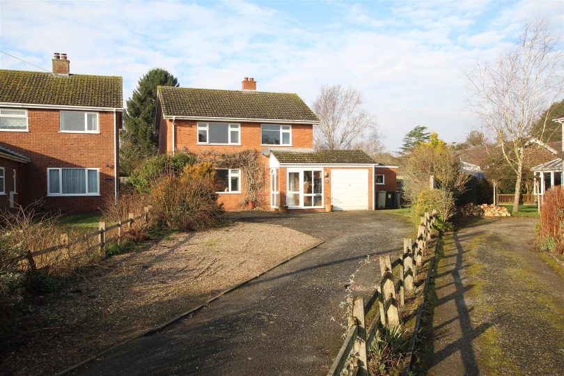 Greenacres, Donington-On-Bain, Louth