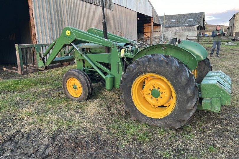 Lot 425 – MASSEY FERGUSON ‘INDUSTRIAL’ TRACTOR