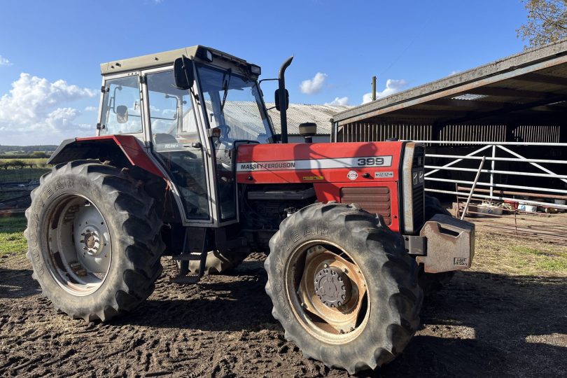 Lot 427 – (1993) MASSEY FERGUSON 399 TRACTOR