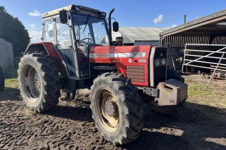 Lot 427 – (1993) MASSEY FERGUSON 399 TRACTOR