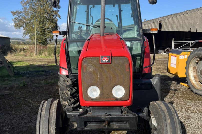 Lot 428 – (2004) MASSEY FERGUSON 5435 TRACTOR