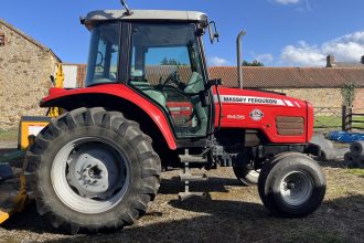 Lot 428 – (2004) MASSEY FERGUSON 5435 TRACTOR